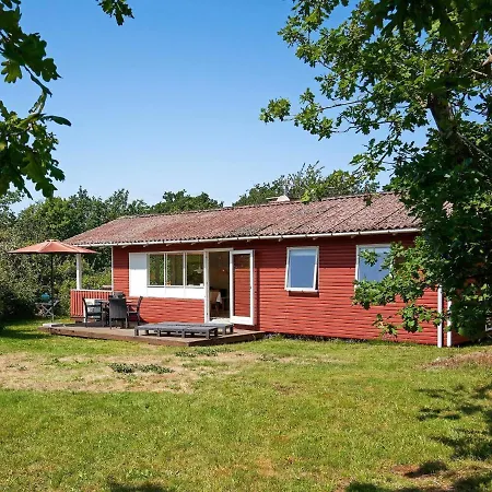 5 Person In Allinge-by Traum 알링에